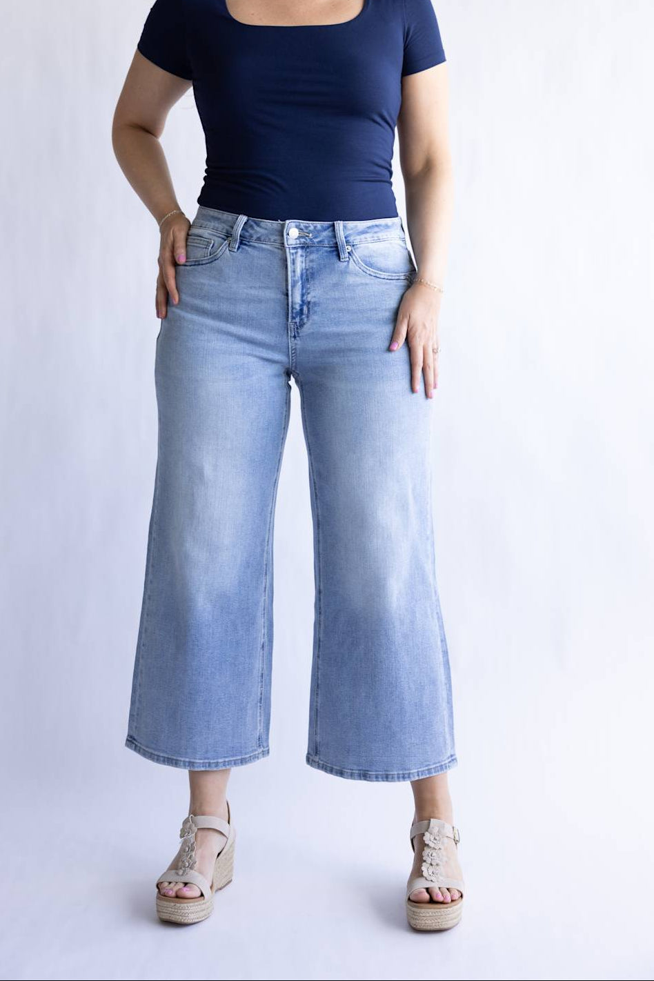 Mica Mid Rise Wide Crop Jeans for Women | MDP-W3857 – Glik's