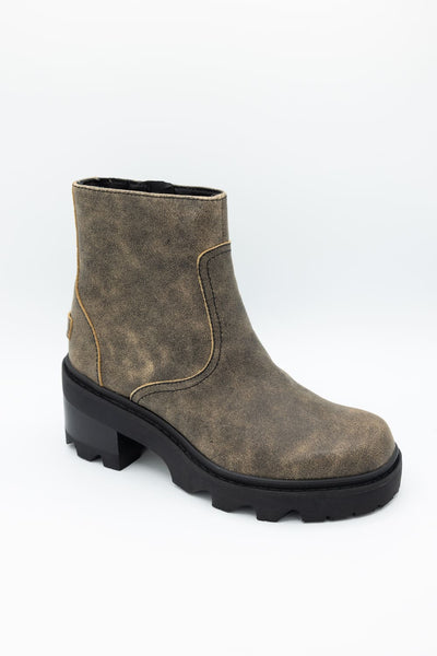 Sorel Joan Now Zip Booties for Women in Canoe/Black