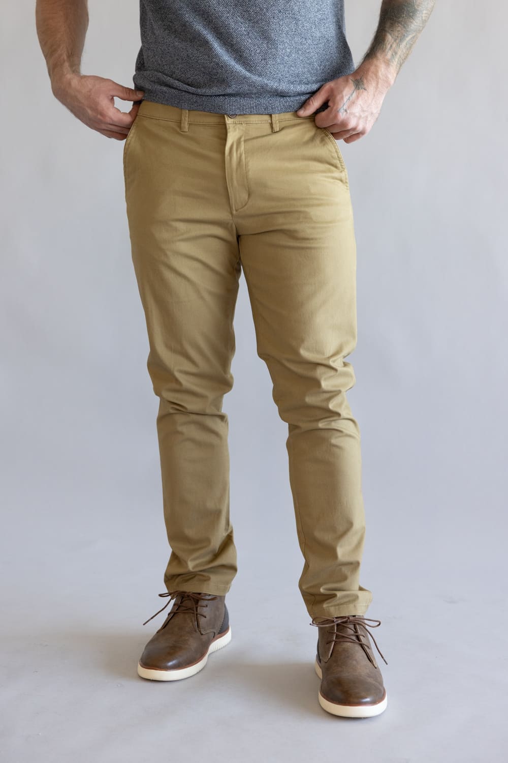 Tailor Vintage Slim Fit Performance 5-Pocket Pants for Men in Khaki at Glik's , 30/30 Tailor Vintage Slim Fit Performance 5-Pocket Pants for Men in Khaki at Glik's , 30/30