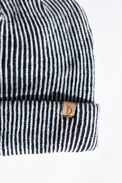 Signature stripe beanie black