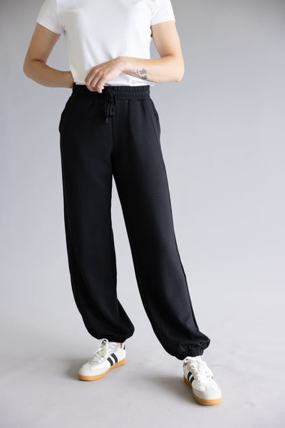 Super Soft Drawstring Waist Jogger Sweatpants for Women in Black