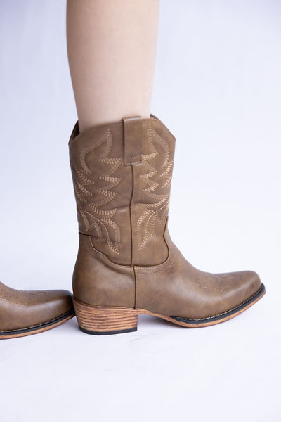 Pierre Dumas Kaylee Western Booties for Women in Mocha