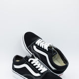 Vans Old Skool Sneakers in Black/White