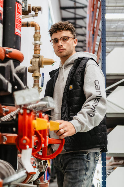 Carhartt Light Weight Insulated Vest for Men in Black | 102286-001 BLK