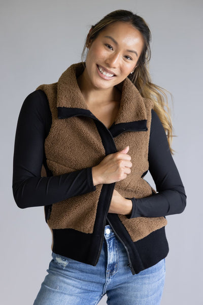 Elan Teddy Fuzz Vest for Women in Dark Tan