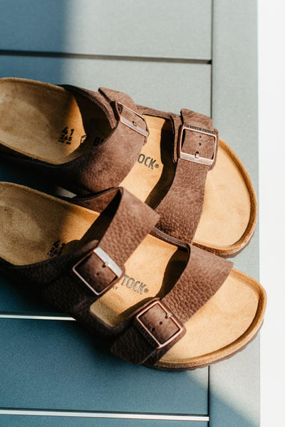Birkenstock Arizona Sandals for Men in Desert Buck Roast
