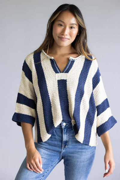Illa Illa Vertical Stripe Quarter Sleeve Top for Women in Navy