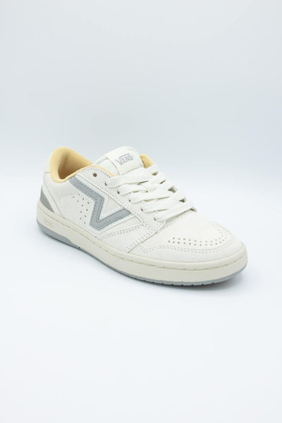 Vans Lowland 2.0 Sneakers in Cream