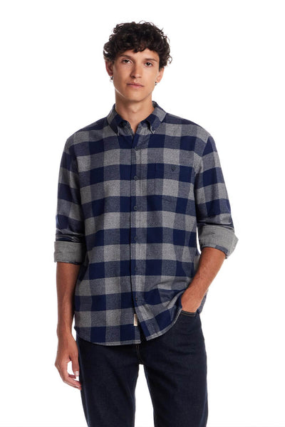 Weatherproof Vintage Brushed Flannel Shirt for Men in Insignia Blue