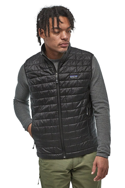 【後払い手数料無料】 Patagonia Men's Nano Puff Full Zip Vest in Black | 84242-BLK ジャケット・アウター