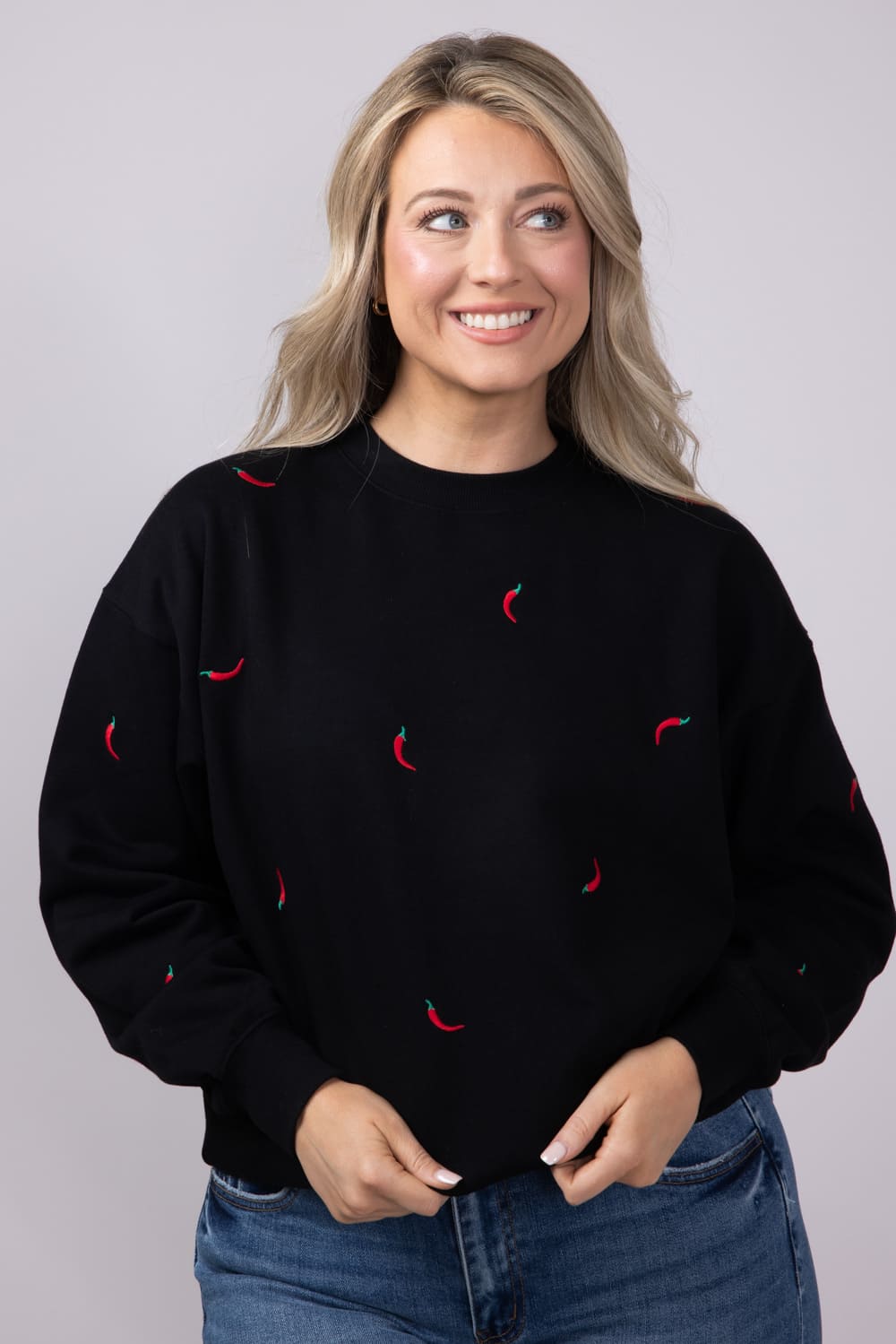 1897 Active Embroidered Chili Peppers Fleece Sweatshirt for Women in Black