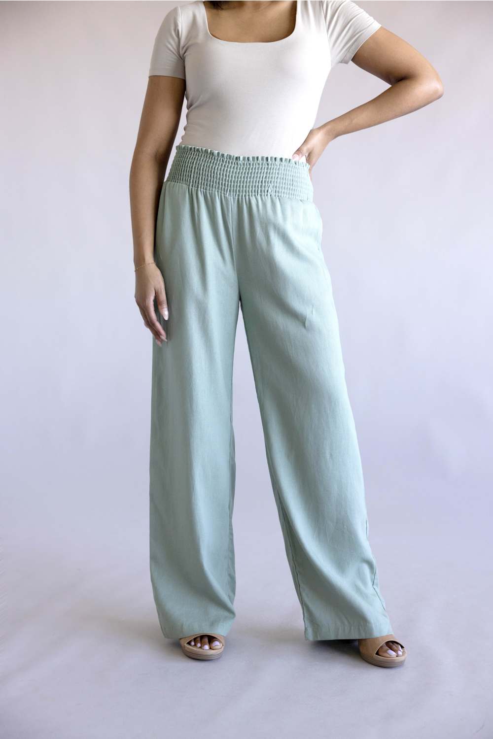 SMOCKED WAIST LINEN PANTS WITH POCKETS
