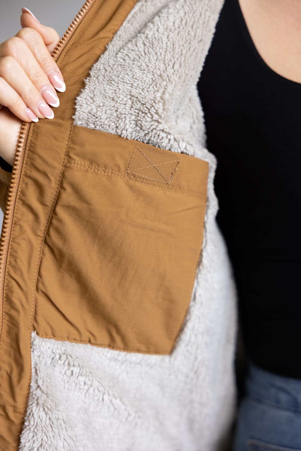 Carhartt Rain Defender Lightweight Insulated Jacket for Women in Carhartt Brown