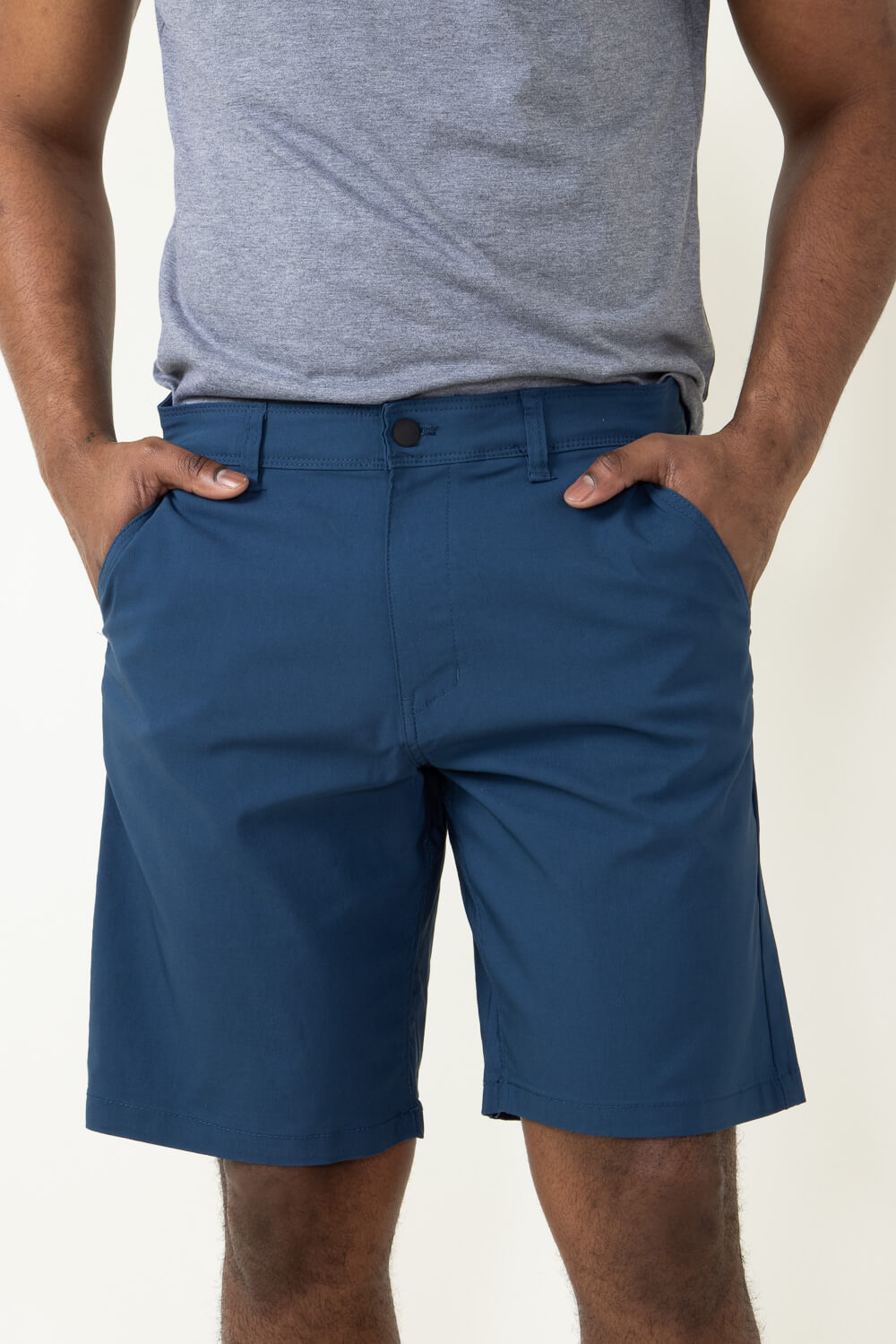 Copper & Oak Utility Flex Shorts for Men in Blue K2S608EV451ANCHORB