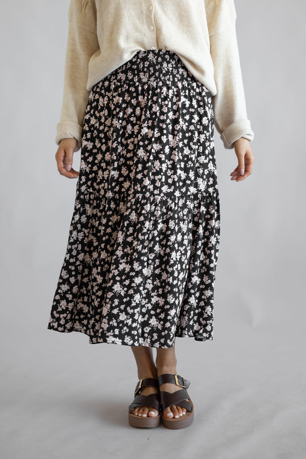 Ditsy Floral Tiered Smocked Waist Midi Skirt for Women in Black/Taupe