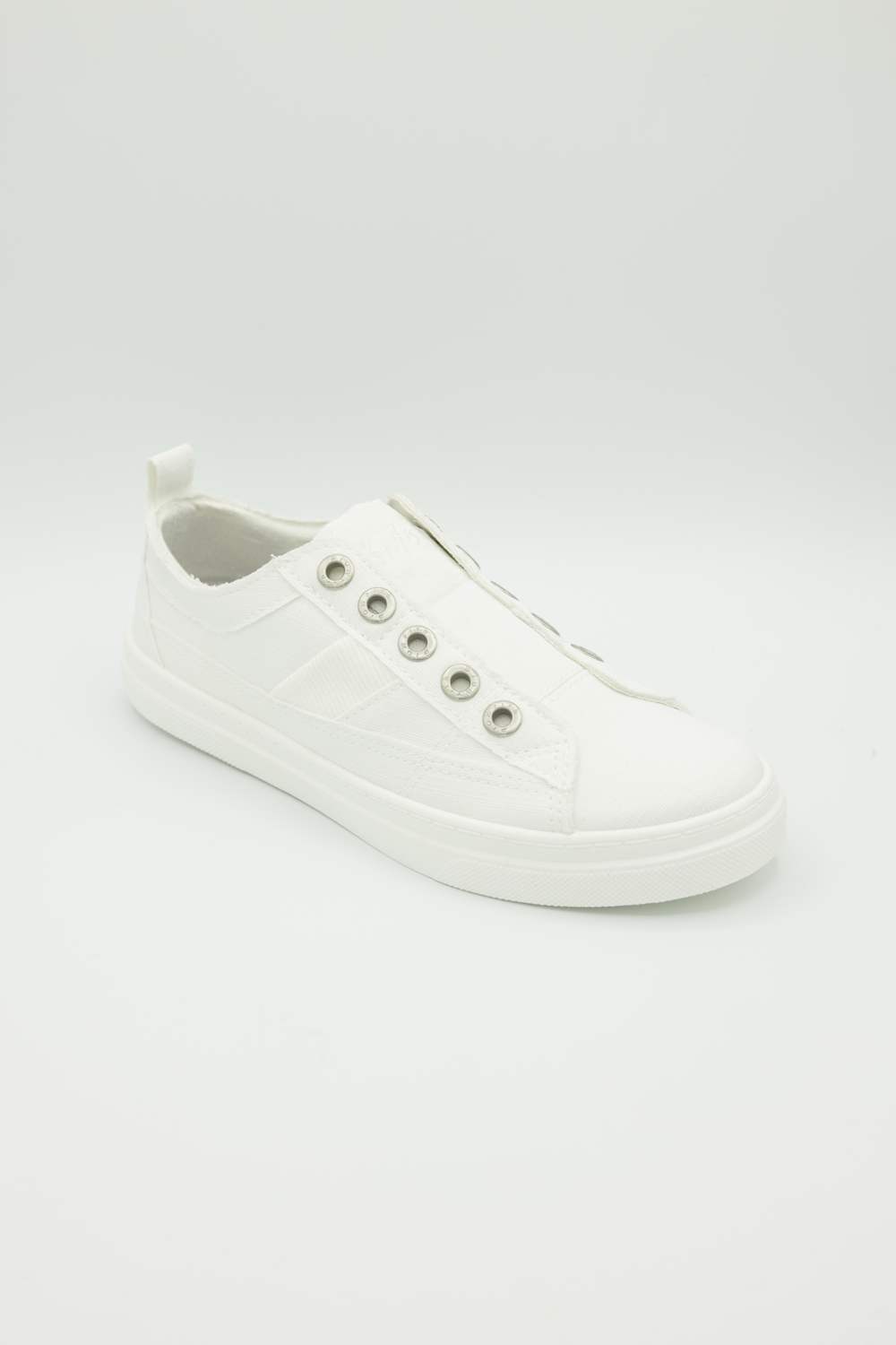 Blowfish Malibu Hangout Slip On Sneakers for Women in White | J8827F3-WHITE