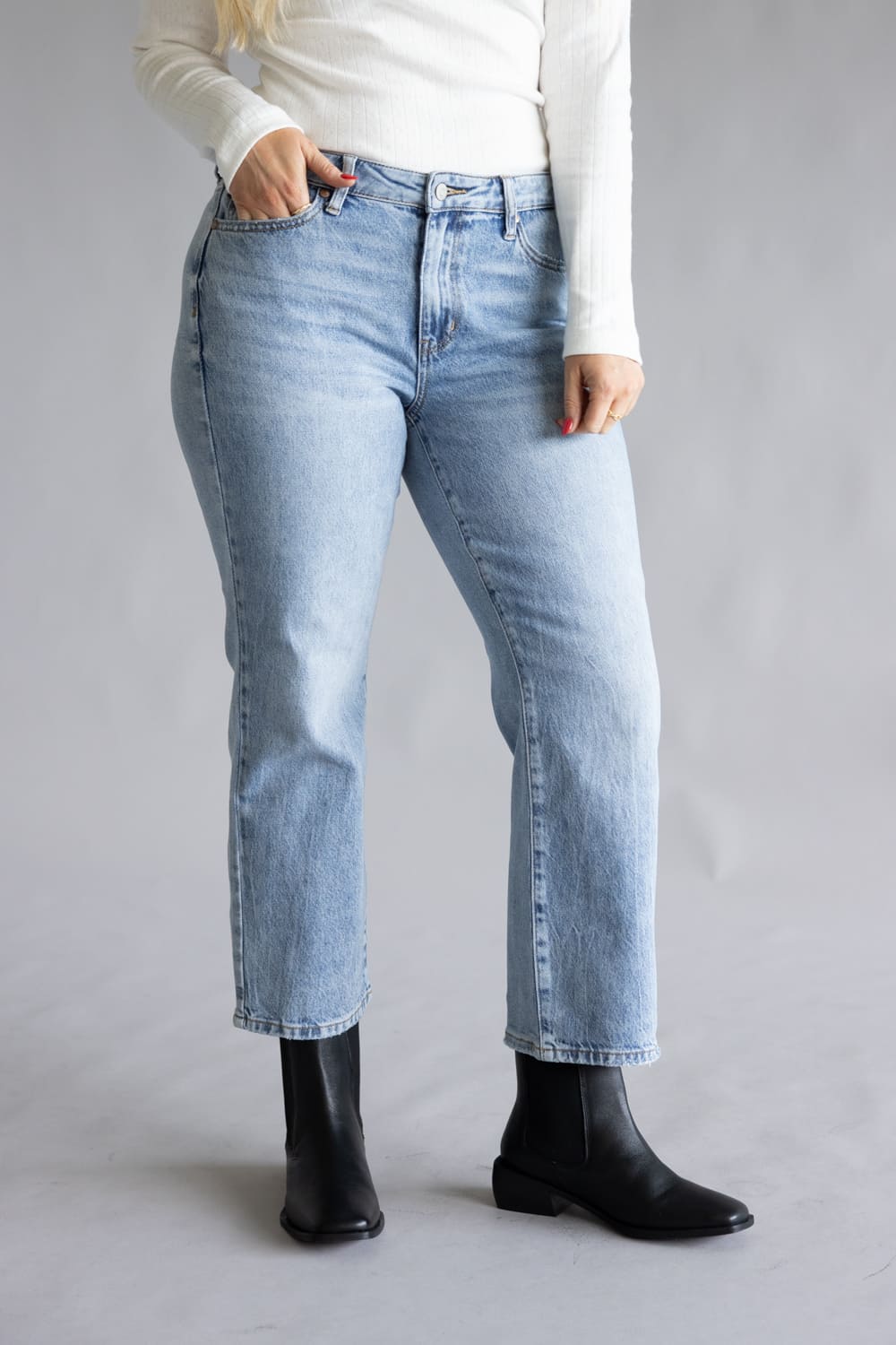 Judy Blue Mid Rise Rigid Magic Straight Petite Jeans for Women
