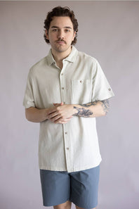 Kuhl Kastaway Button Up Shirt for Men in Feather Grey