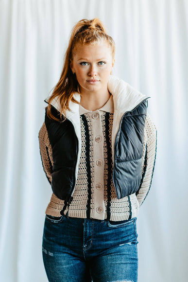 Love Tree Cropped Reversible Puffer Vest for Women in Black/White