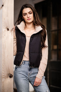 Love Tree Cropped Reversible Puffer Vest for Women in Black/Beige