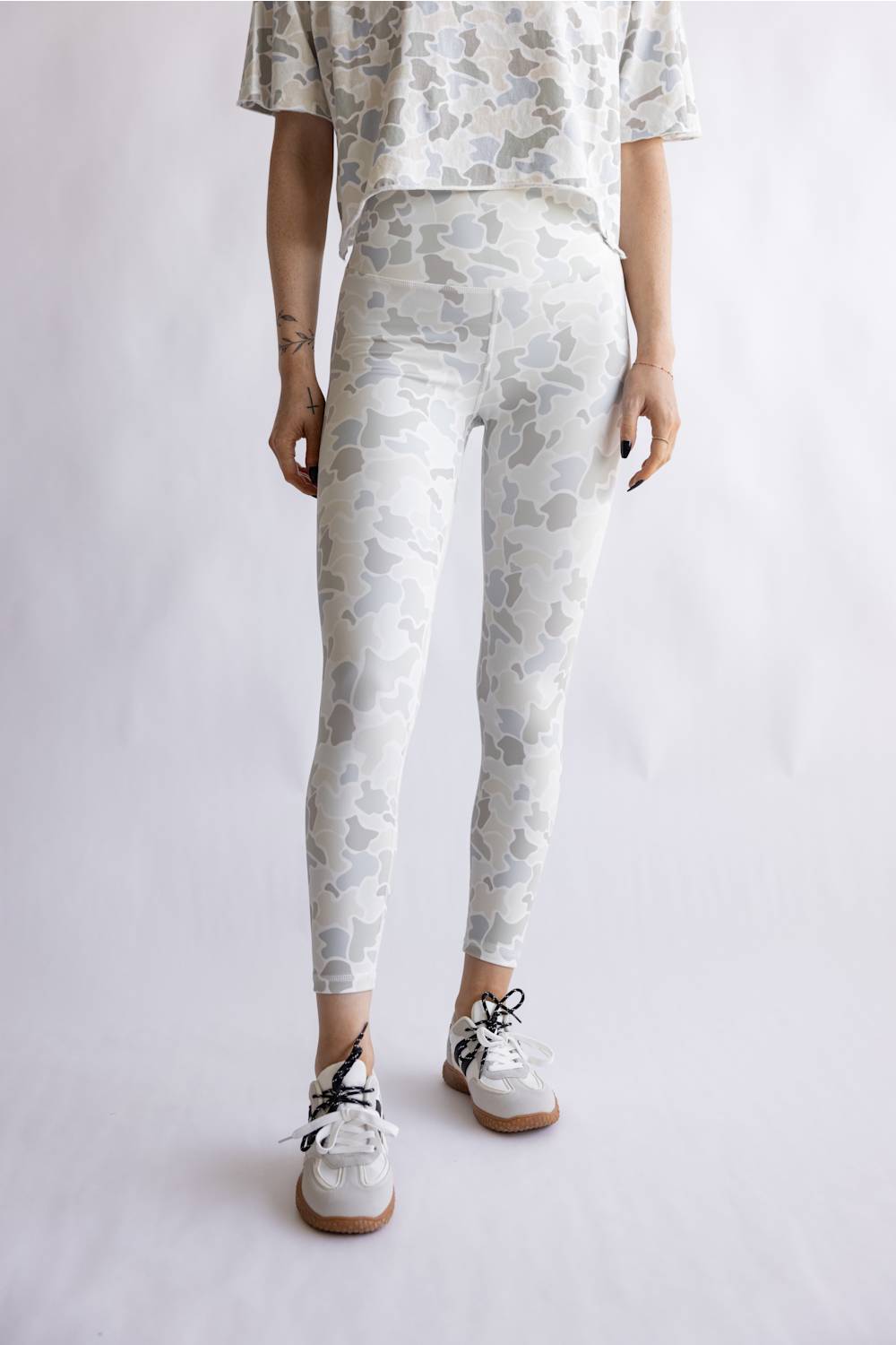 Local Girl Seamed Leggings for Women in Saltwater Camo