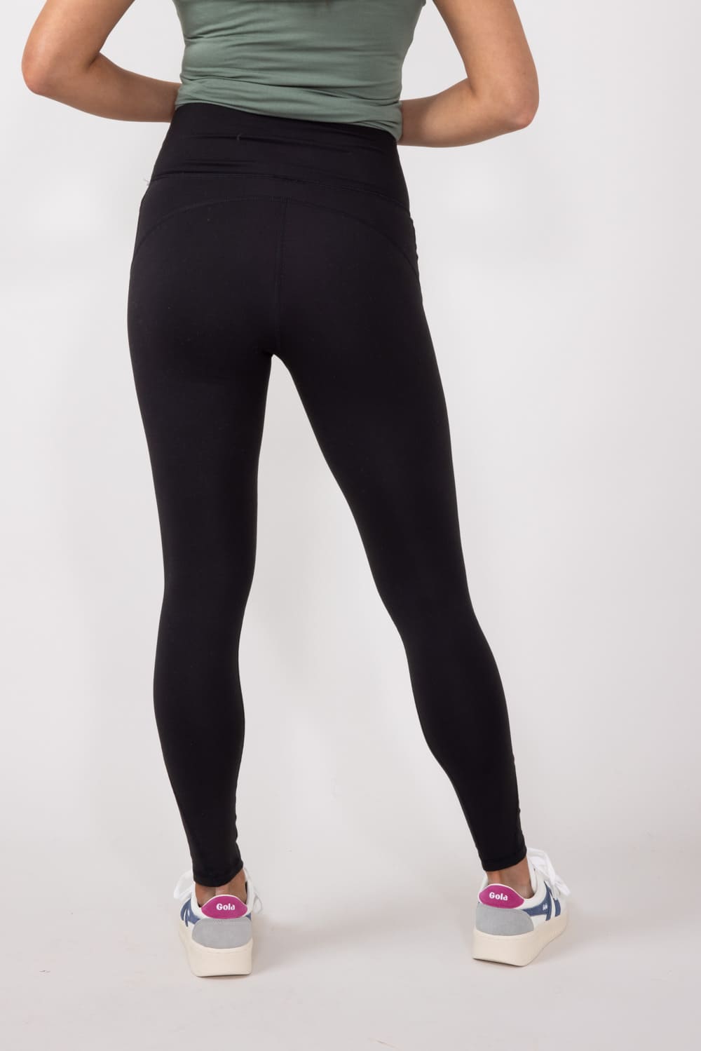Love Tree Contour Pocket Leggings for Women in Black