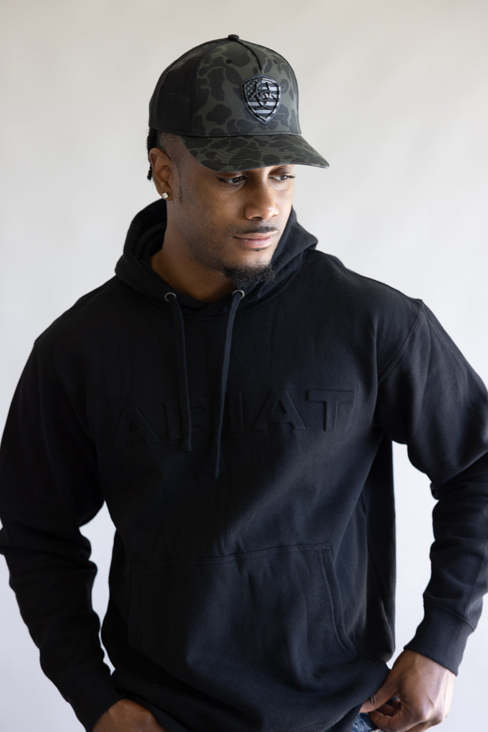Ariat Embroidery Shield Snapback Hat for Men in Black