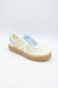 MIA Axel Sneakers for Women in Blue Floral; Marble-patterned sneaker with light blue laces on a white background