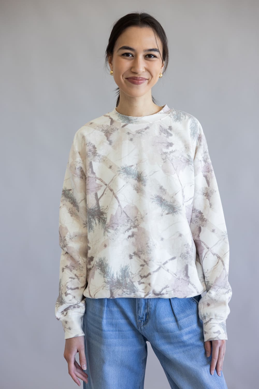 Relaxed Fit Fleece Sweatshirt for Women in Pink Camo