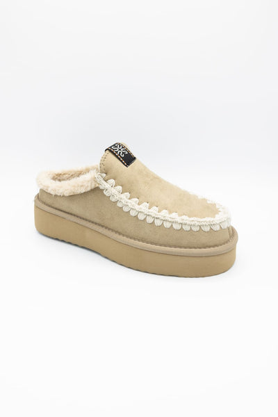 Shu Shop Trinity Clogs for Women in Natural