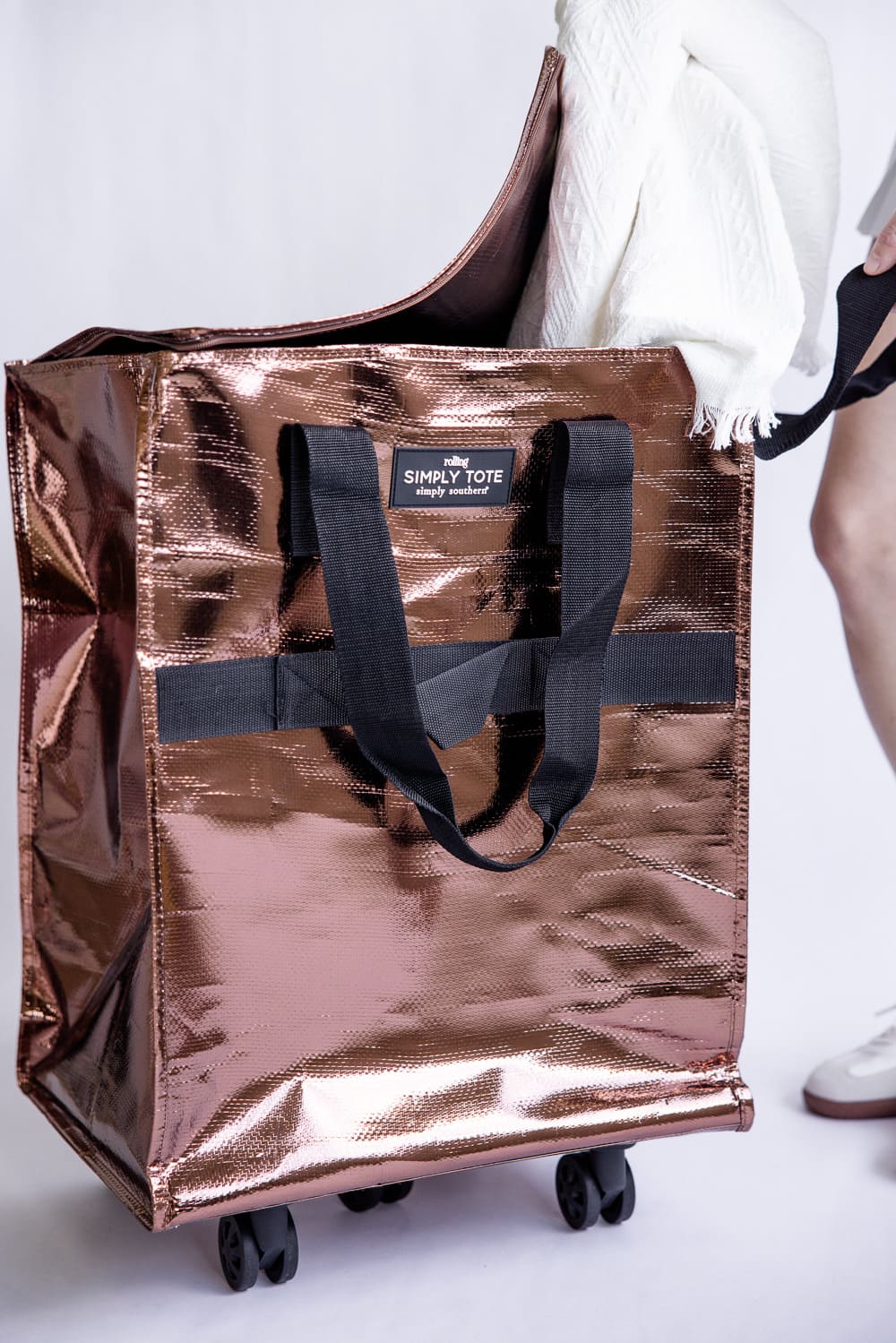 Simply Southern Rolling Tote Bag in Umber