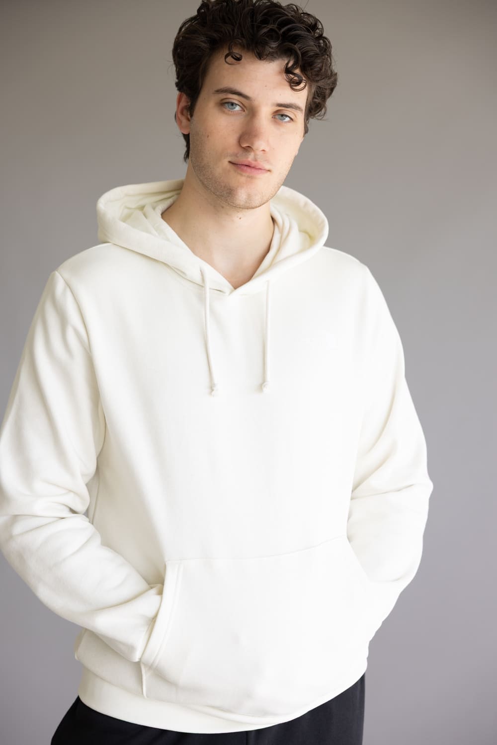 The North Face Evolution Box Logo Hoodie for Men in White Dune