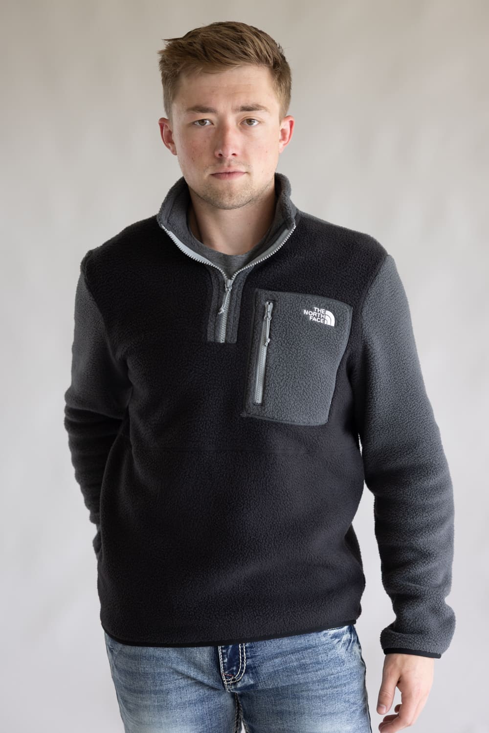 The North Face Yumiori Fleece Quarter Zip for Men in Grey