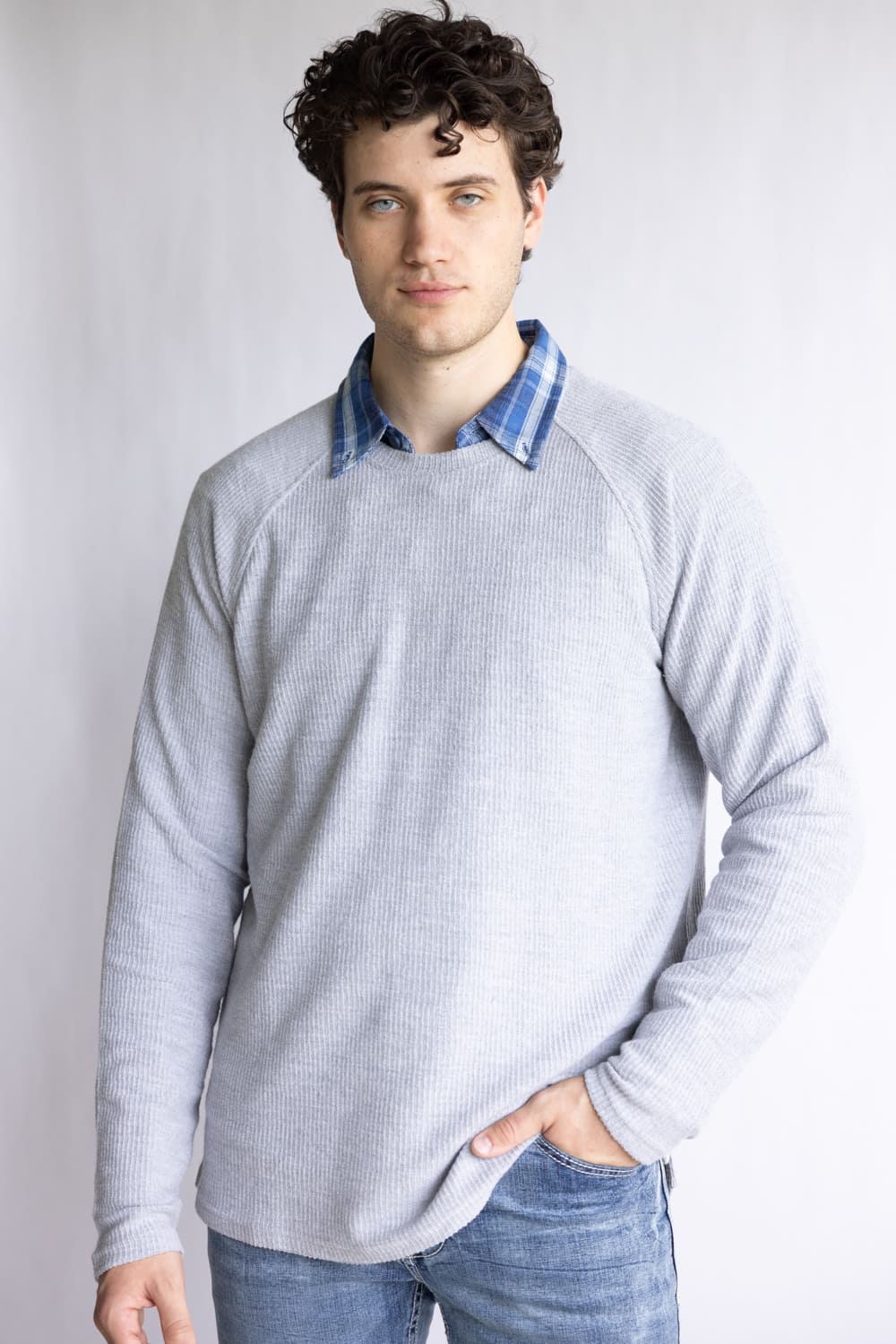 Weatherproof Ribbed Raglan Sweater for Men in Heather Grey