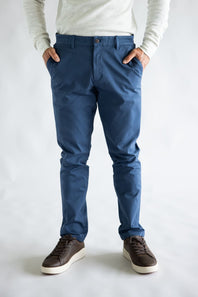 Weatherproof Vintage Leader Chino Pants for Men in Blue