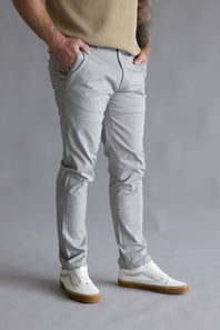 Weatherproof Vintage Leader Chino Pants for Men in Grey Key