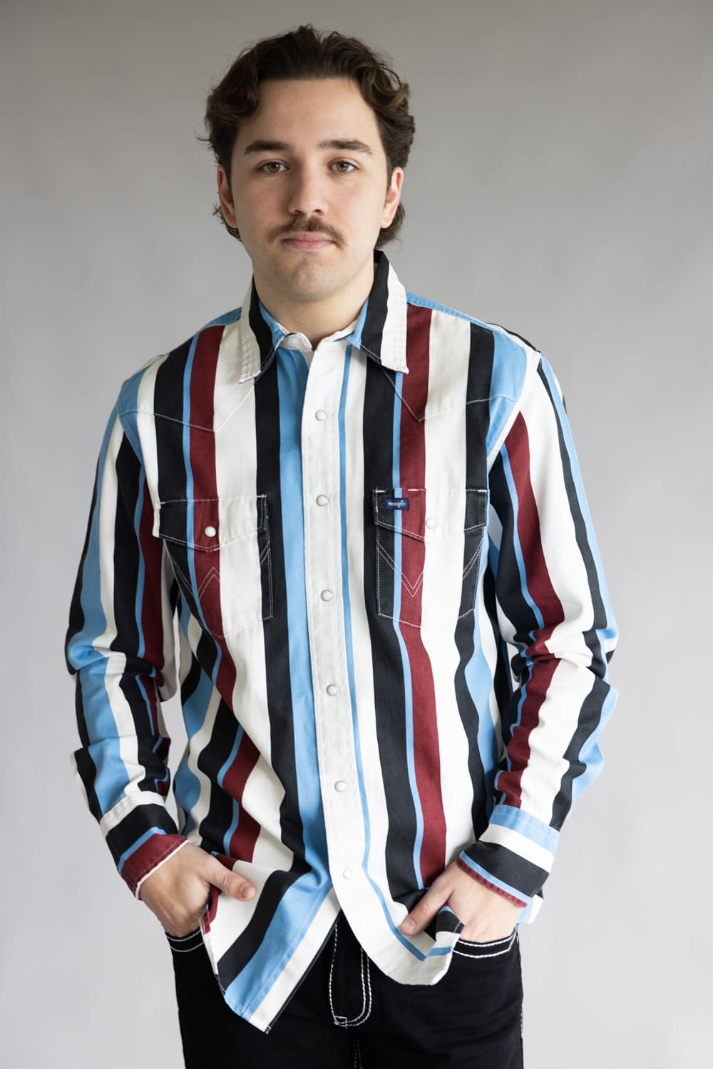 Wrangler Brushpopper Snap Workshirt for Men in Blue/Blue Raspberry