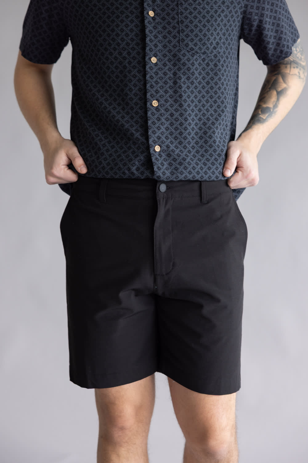 1897 Men 7” Shorts for Men in Black