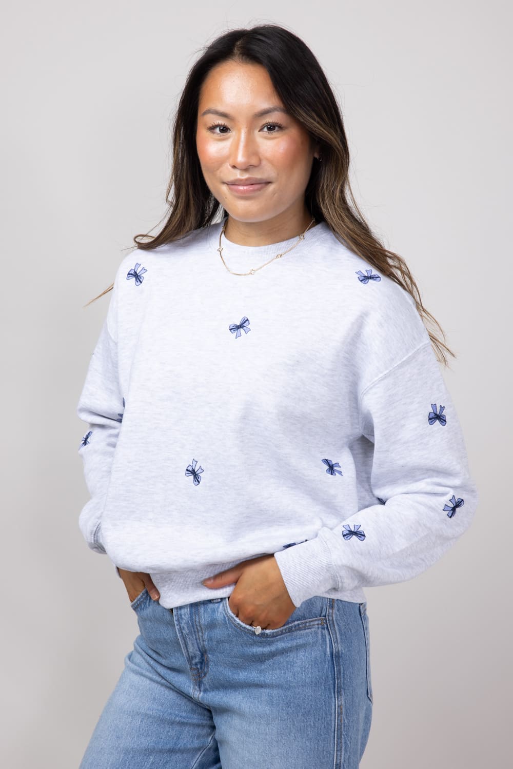 1897 Active Embroidered Bows Fleece Crewneck for Women in Ice Grey