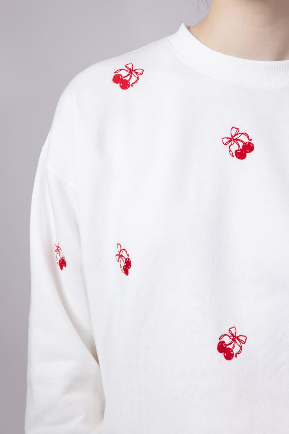 1897 Active Embroidered Cherries And Bows Fleece Sweatshirt for Women in Ivory