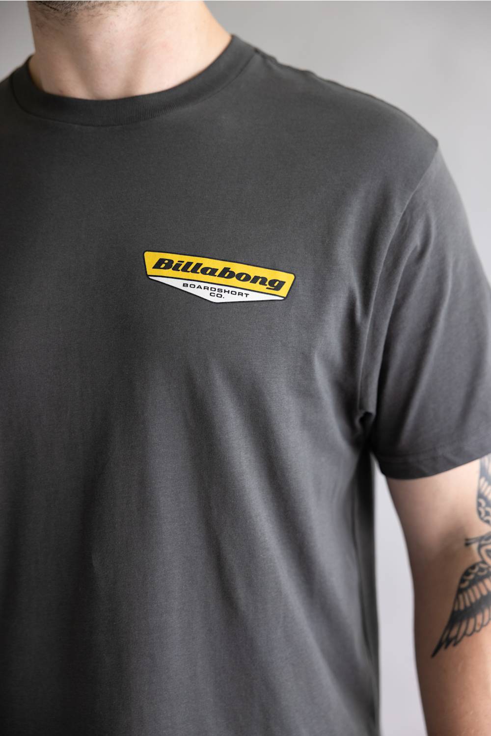 Billabong Snatch Premium T-Shirt for Men in Raven
