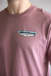 Billabong Snatch Premium T-Shirt for Men in Red Dahlia