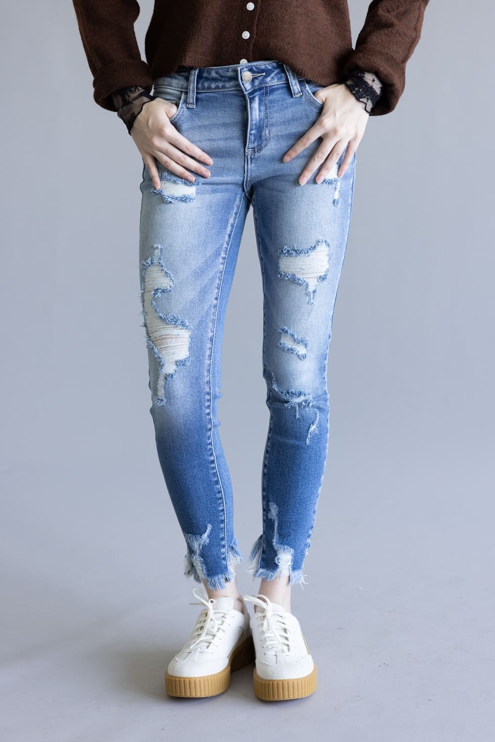 Cello Distressed Fray Ankle Cropped Skinny Jeans for Women