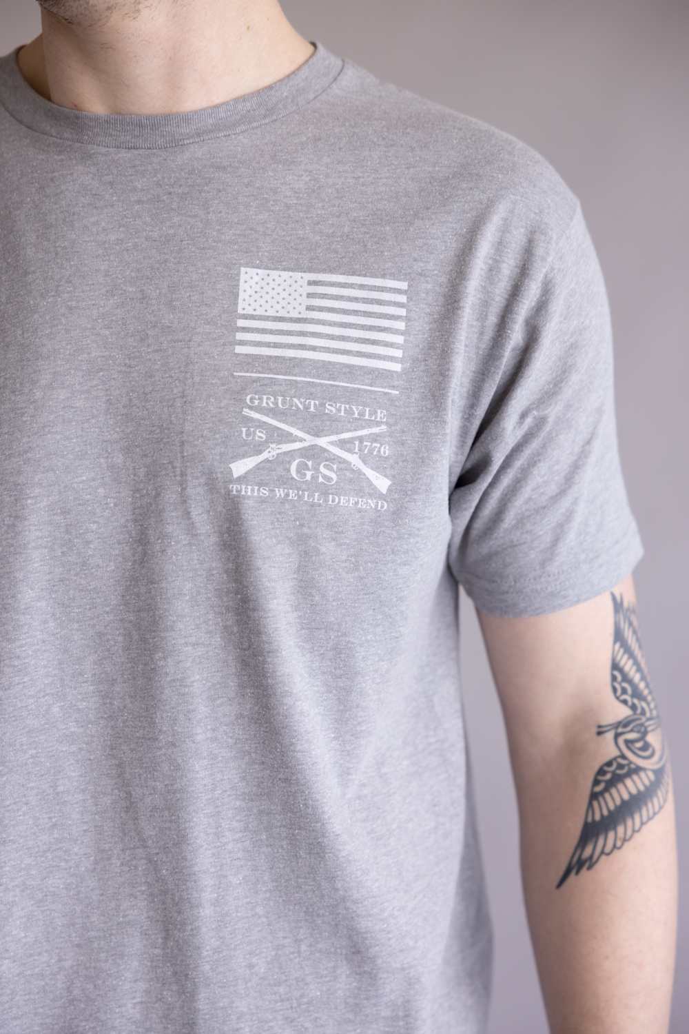 Grunt Style Red Blood Blue Collar T-Shirt for Men in Dark Heather Grey