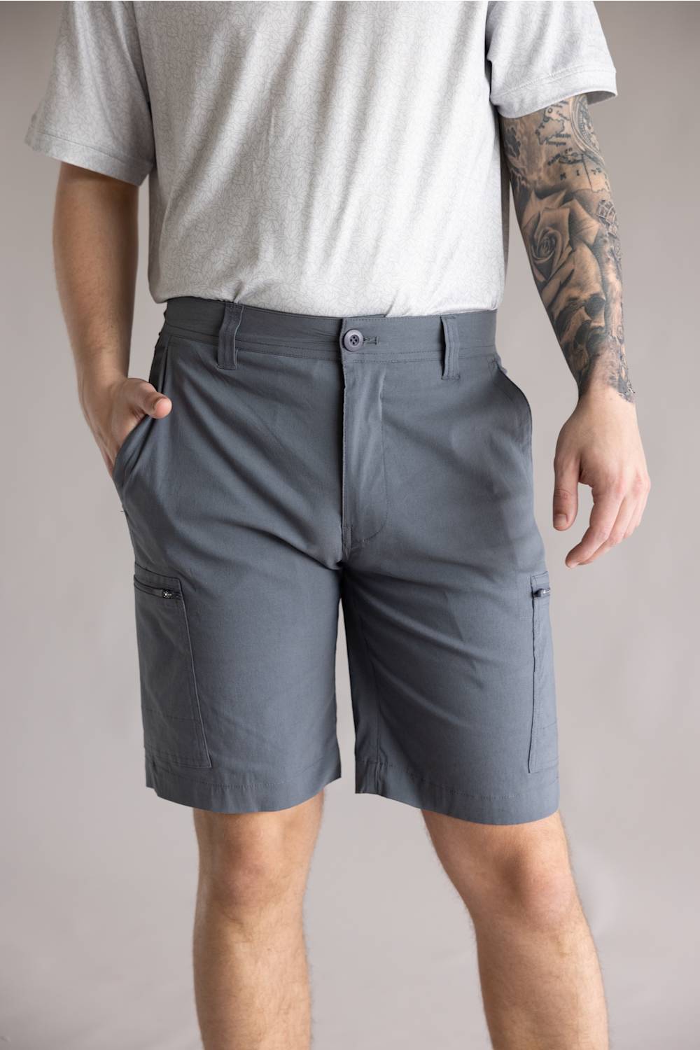 Hallstatt 10 Cargo Shorts for Men in Dark Gray
