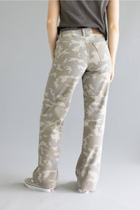 Hidden High Rise Logan Dad Jeans for Women in Tan Camo