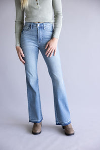 Judy Blue Mid-Rise Slim Bootcut Jeans for Women
