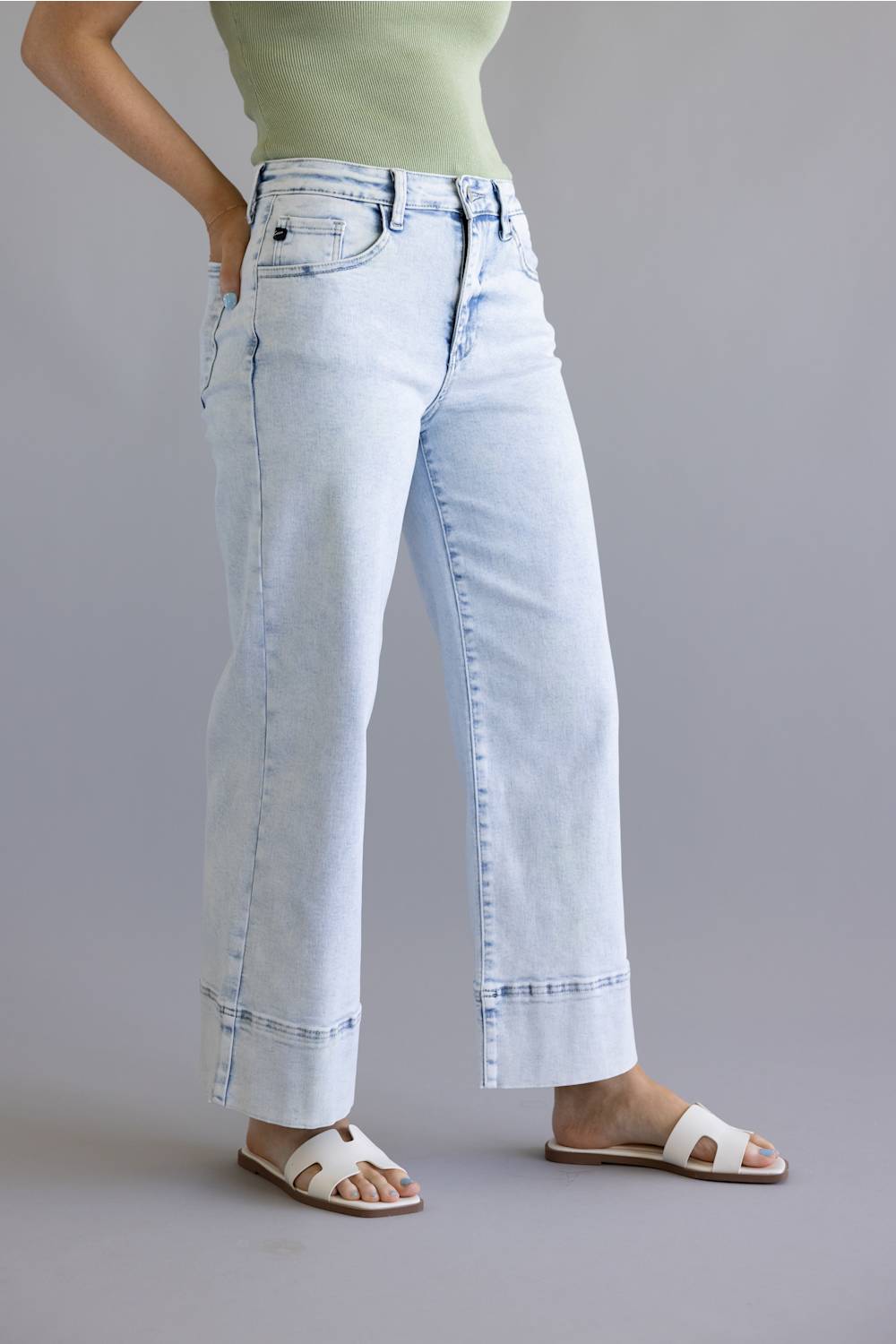 KanCan Mid Rise Crop Wide Leg Jeans for Women