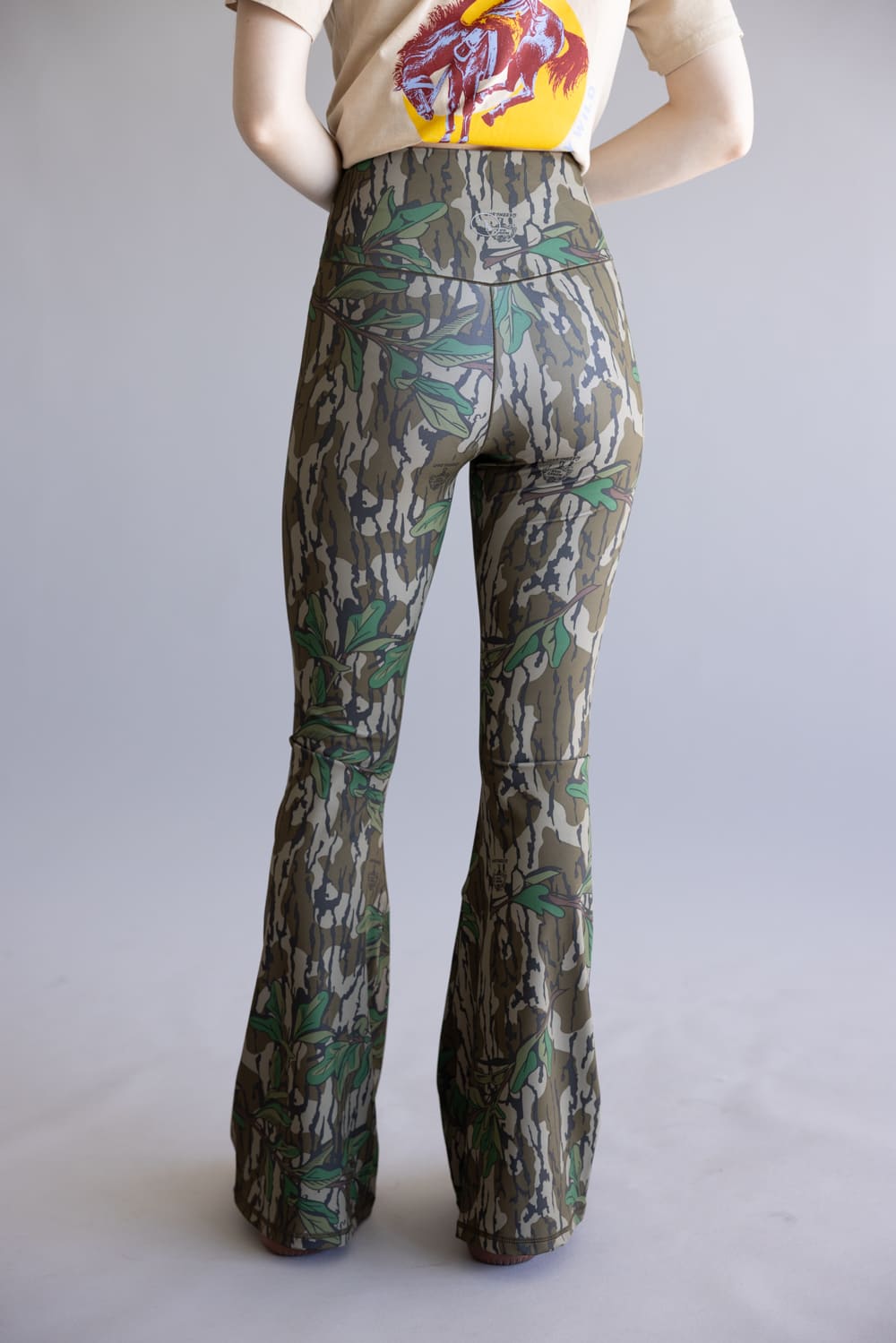 Local Girl Cross-over Waistband Flare Leggings for Women in Camo