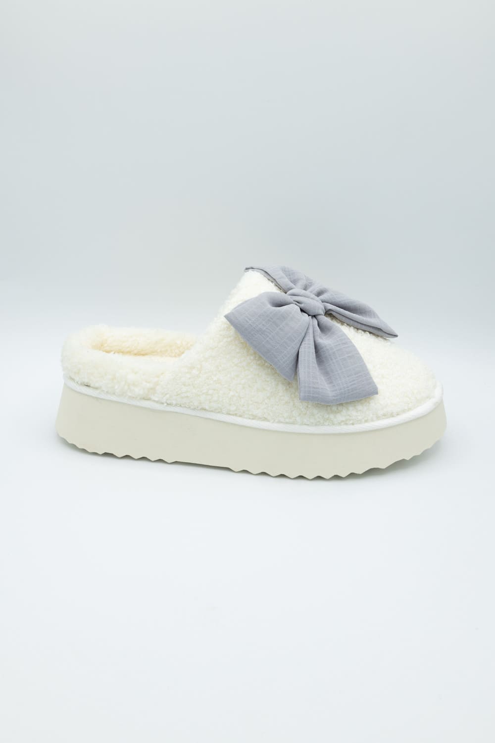 Mia slippers hot sale